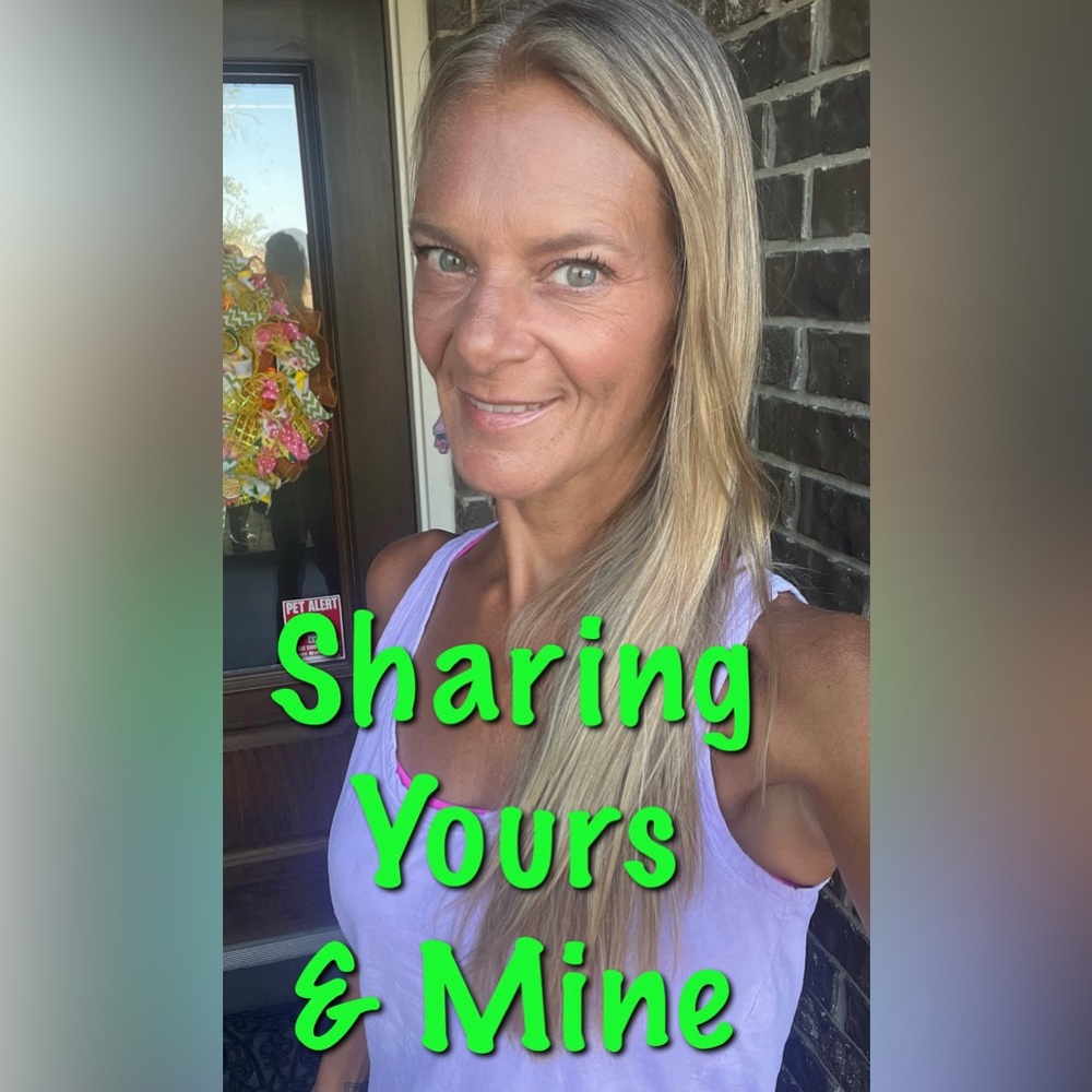 Sunday 9:25 am CST Share Show Train 🚂